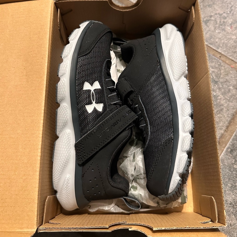 Under Armour Kids Sneakers